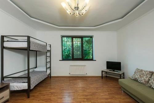 Алматы: Dostyk Hostel
