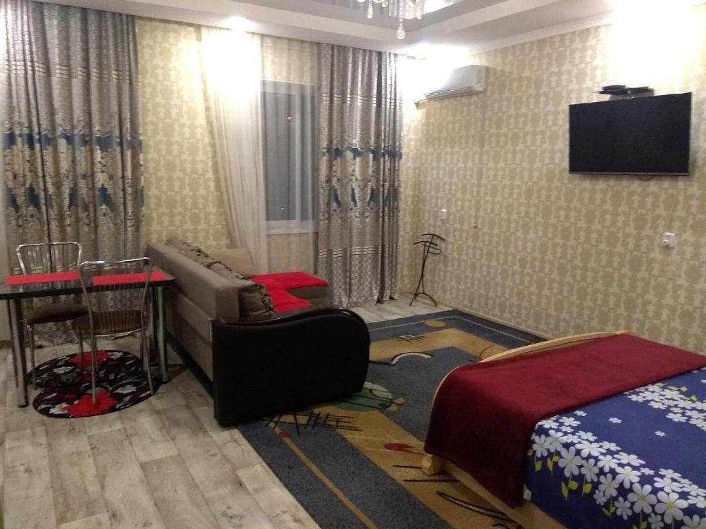 Уральск: VIP Квартира-студия 1ком.