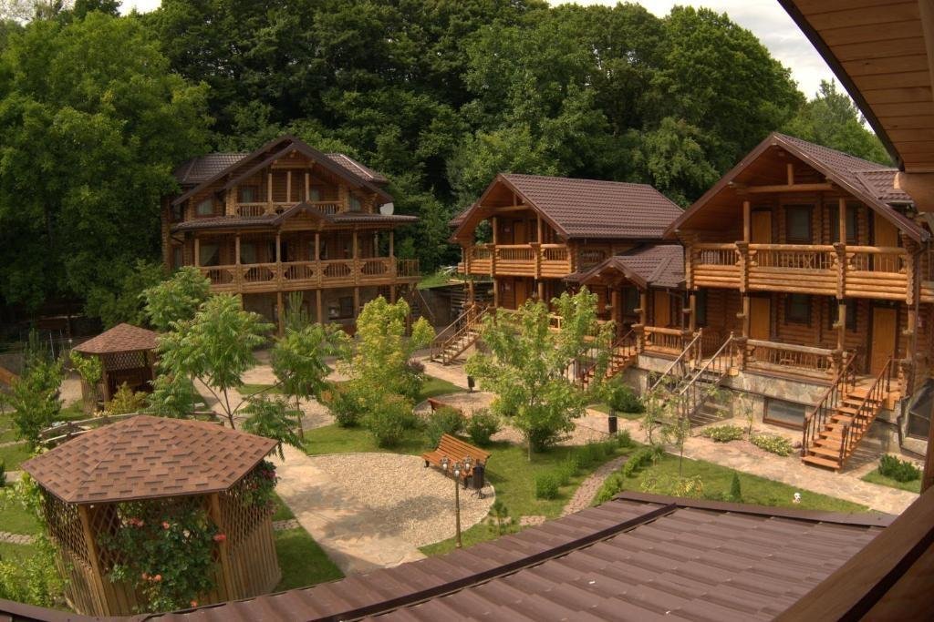 Каменномостский: Рябиновые бусы