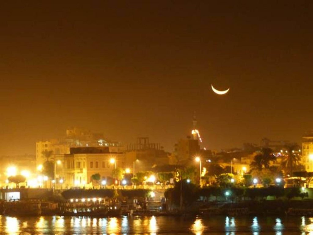 Луксор: Senmut Luxor