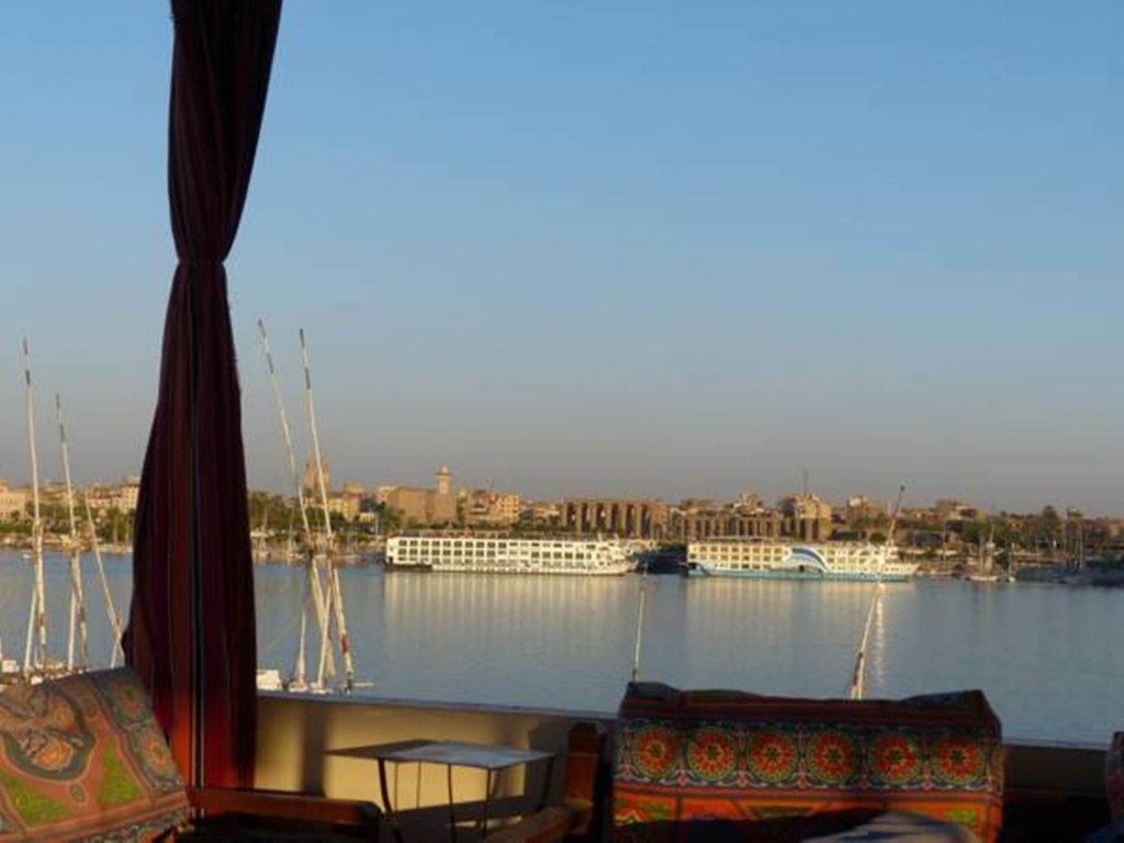 Луксор: Senmut Luxor