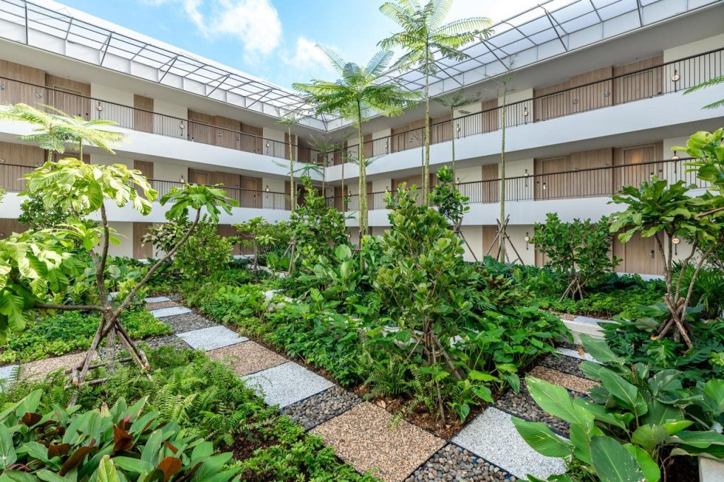 Кату: M Social Hotel Phuket