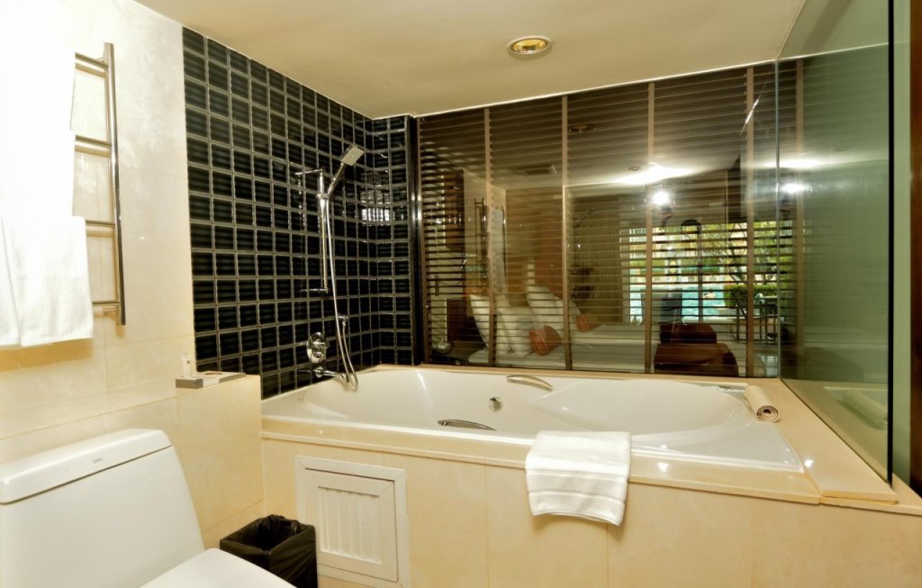 Кату: M Social Hotel Phuket