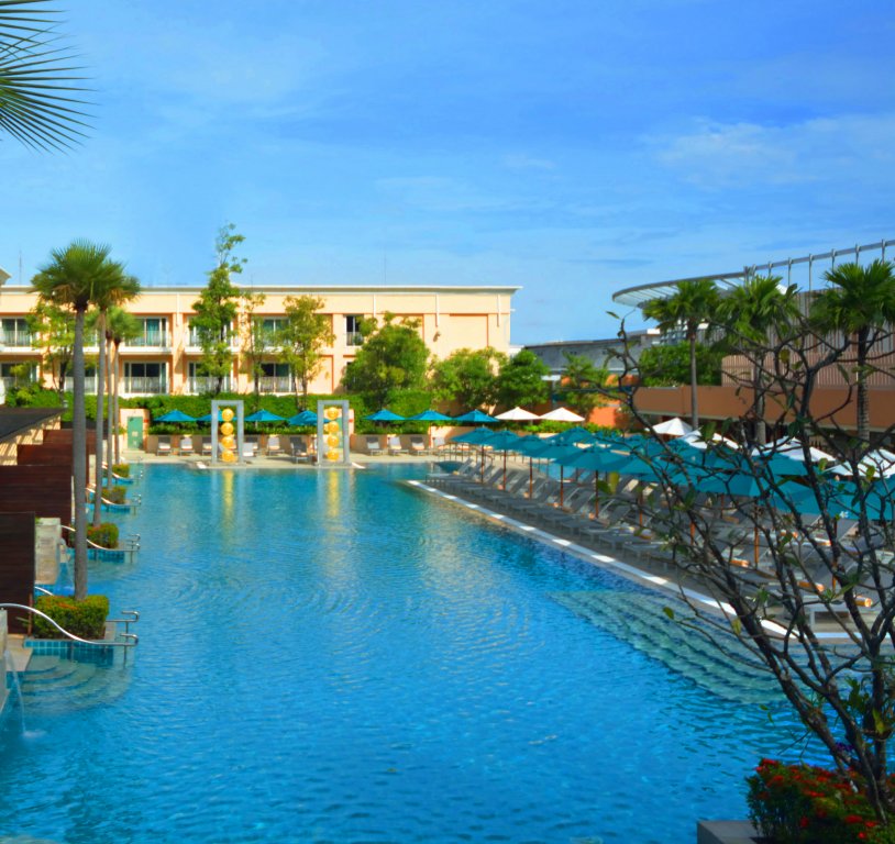 Кату: M Social Hotel Phuket