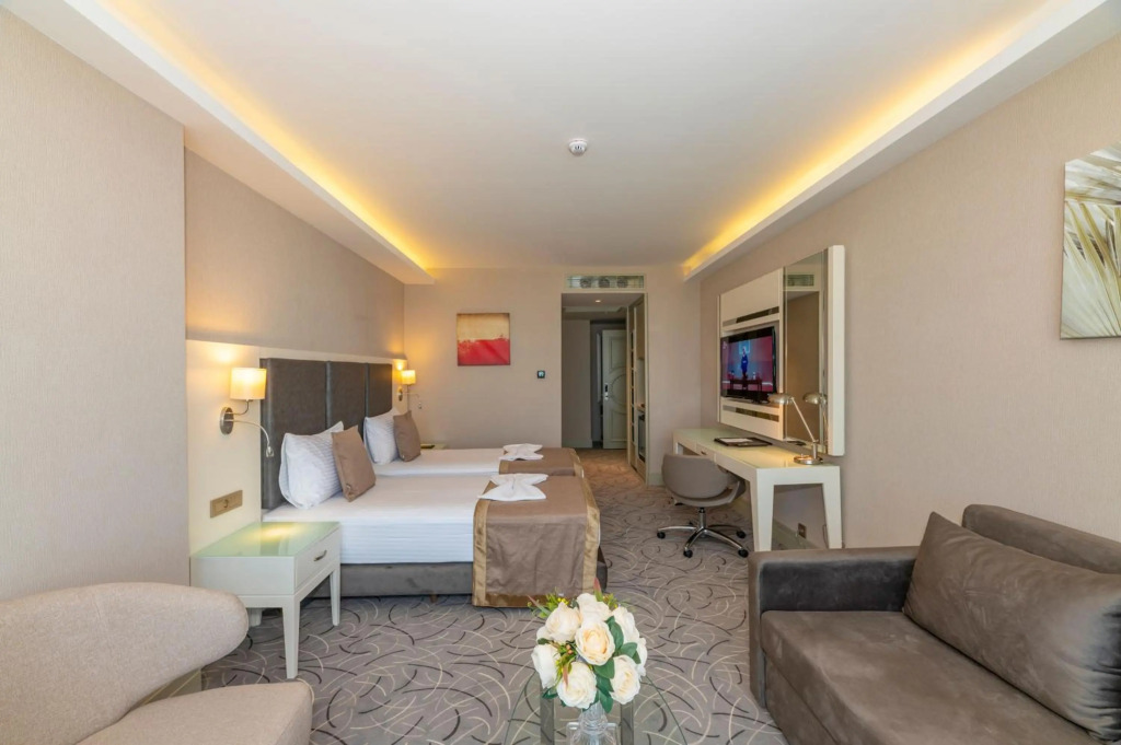 Ван: The Conforium Hotel Van