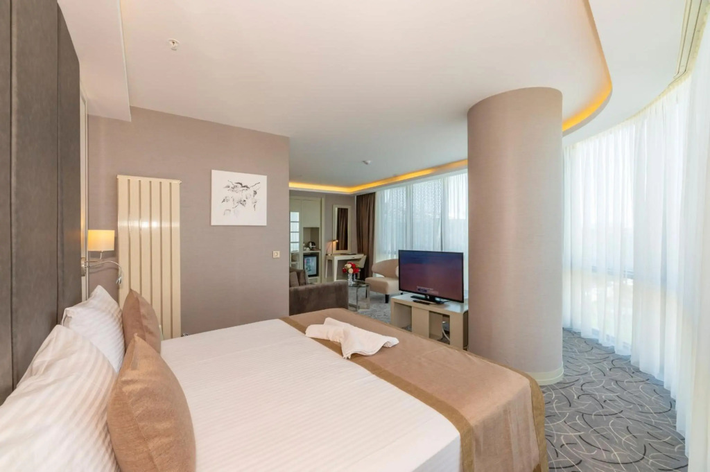Ван: The Conforium Hotel Van