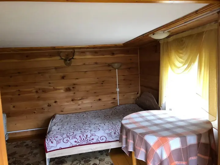 Ая: Оазис
