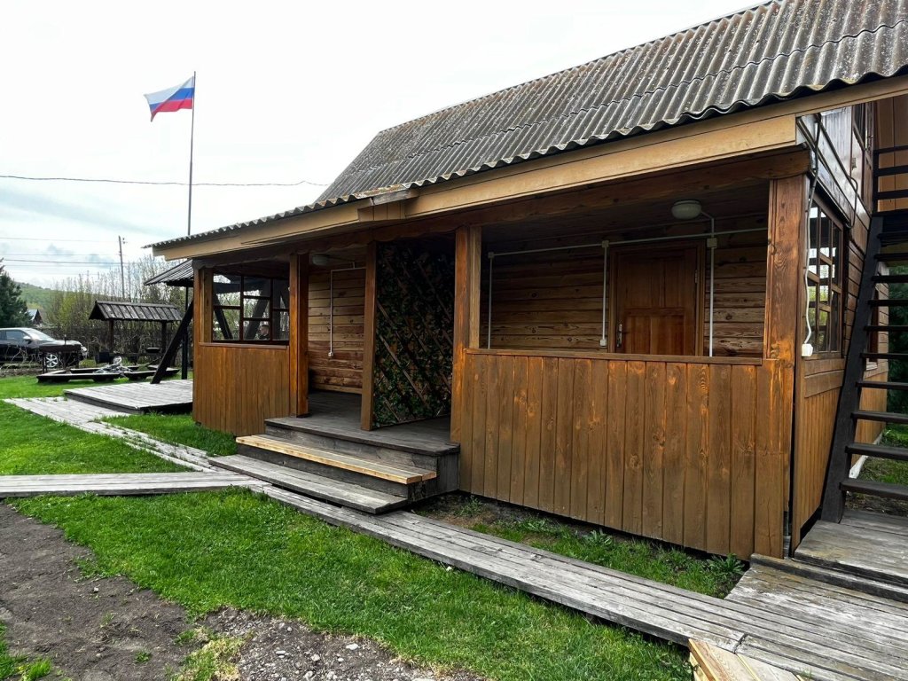 Ая: Оазис