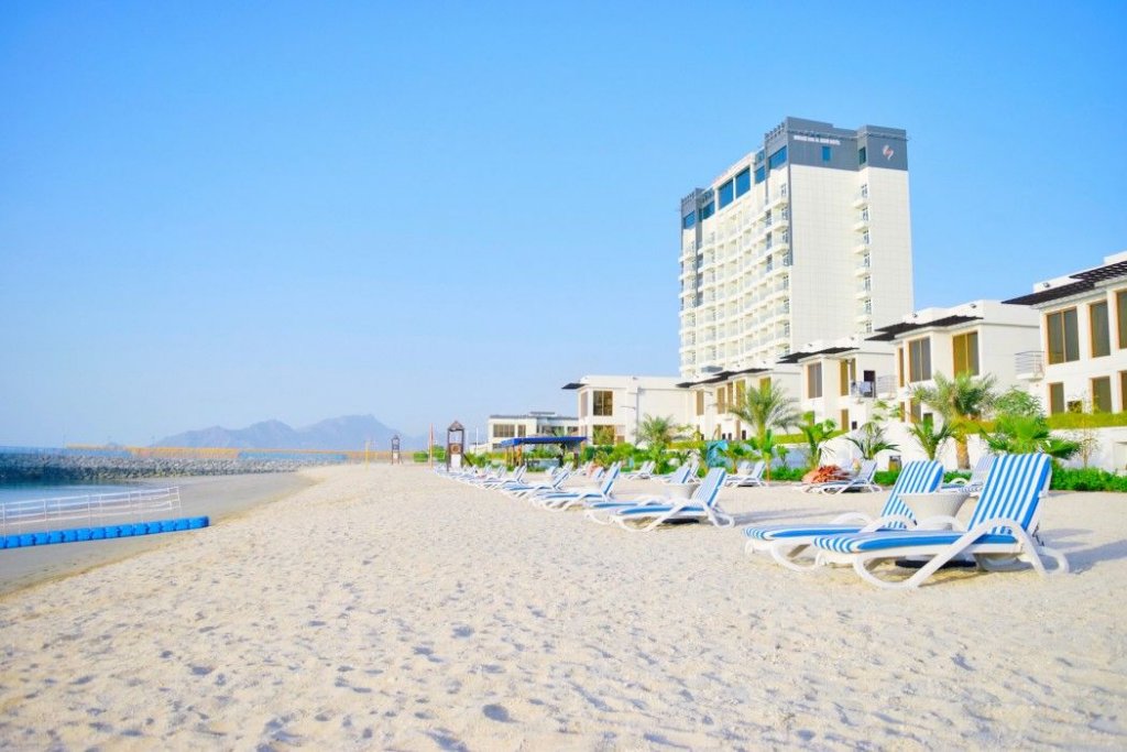 Дибба: Mirage Bab Al Bahr Tower