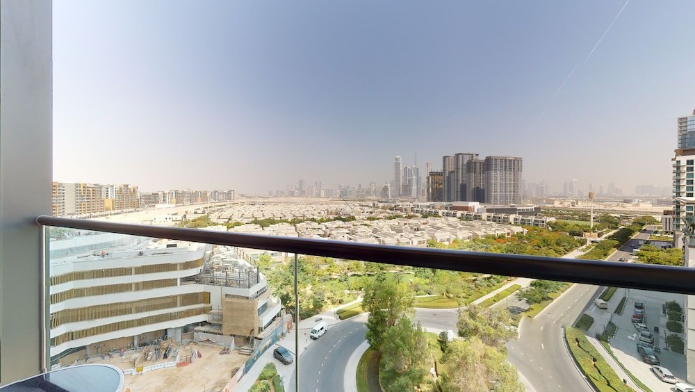 Дубай: Al Meydan - Sobha Waves 902