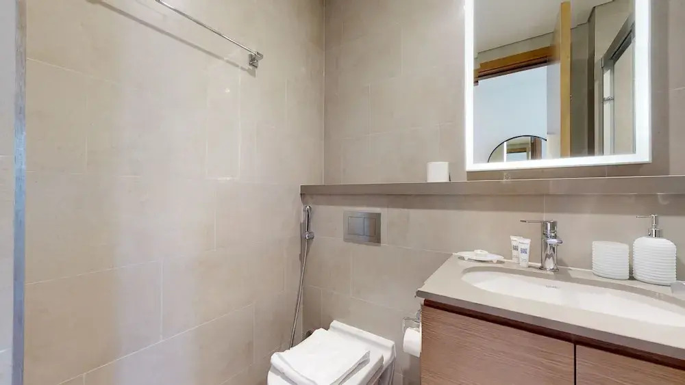 Дубай: Al Meydan - Sobha Waves 902