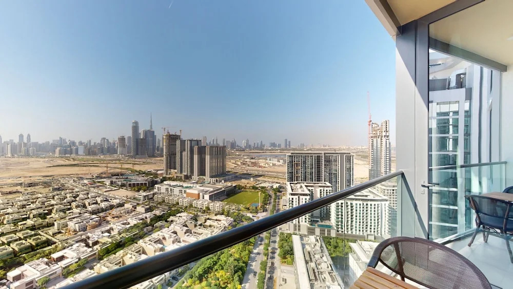 Дубай: Al Meydan - Sobha Waves 902