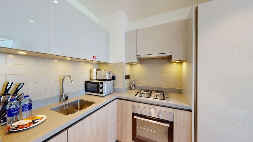 Дубай: Al Meydan - Sobha Waves 902