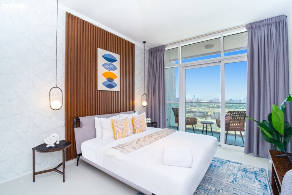 Дубай: Апартаменты bnbmehomes | Luxurious 'ST' Apt in DAMAC-2716