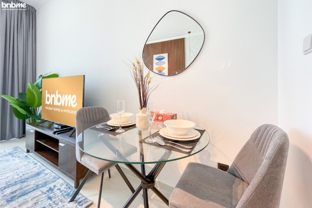 Дубай: Апартаменты bnbmehomes | Luxurious 'ST' Apt in DAMAC-2716