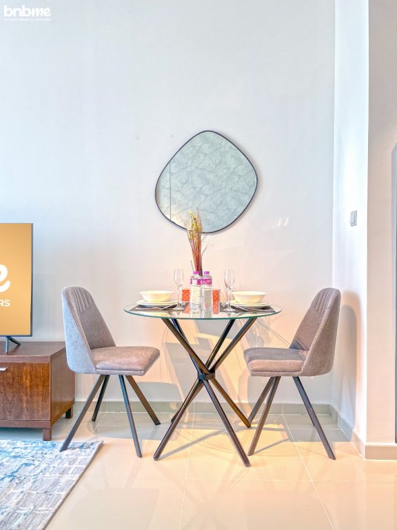 Дубай: Апартаменты bnbmehomes | Luxurious 'ST' Apt in DAMAC-2716
