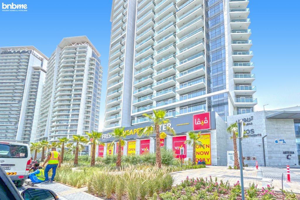 Дубай: Апартаменты bnbmehomes | Luxurious 'ST' Apt in DAMAC-2716
