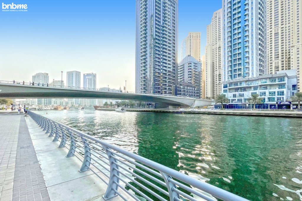 Дубай: Апартаменты bnbmehomes | Enjoy seeing the Luxury Yachts drive-B67