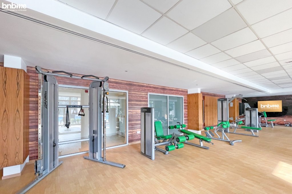 Дубай: Апартаменты bnbmehomes | 2 BR Stunning Lake Views in Greens-205