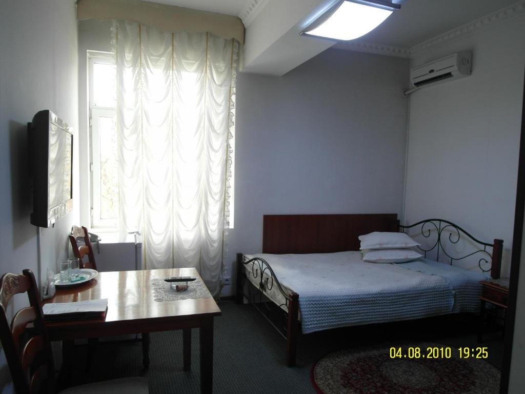 Шымкент: Hotel ВаYan
