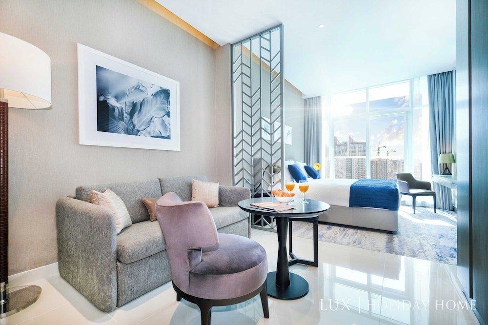 Дубай: LUX The Damac Prive Studio