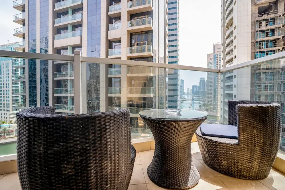 Дубай: Tanin - Exquisite Marina View Apartment With Balcony