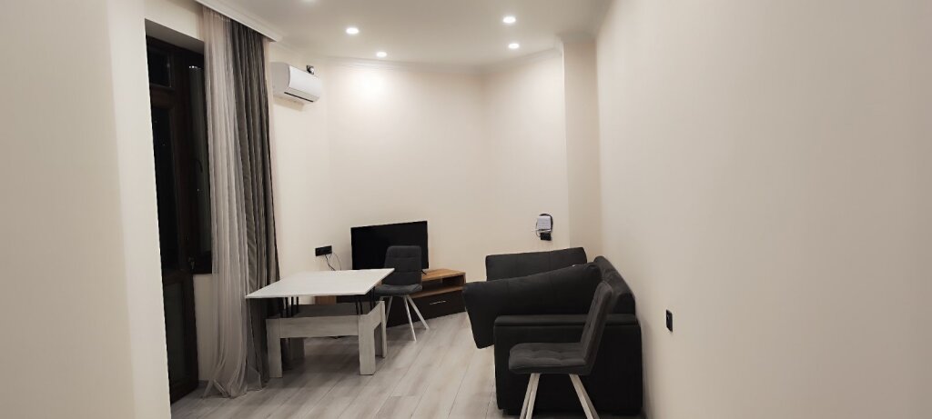 Ереван: Central Apt. in Yerevan