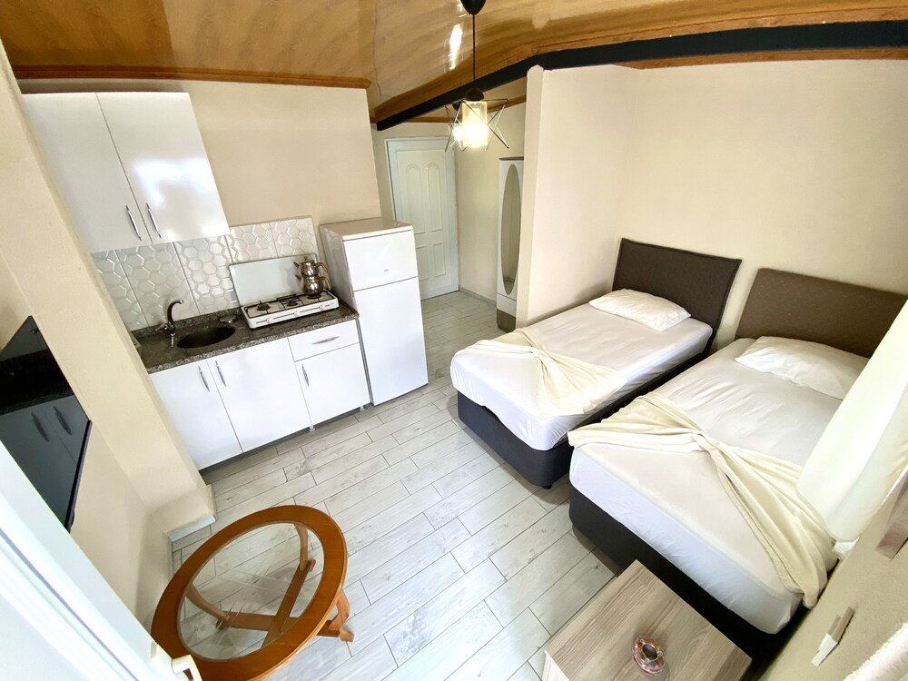 Мармара: Emir Hostel