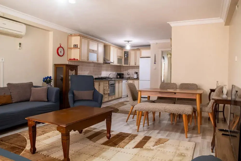 Кушадасы: Flat w Balcony 3 min to Kusadasi Beach