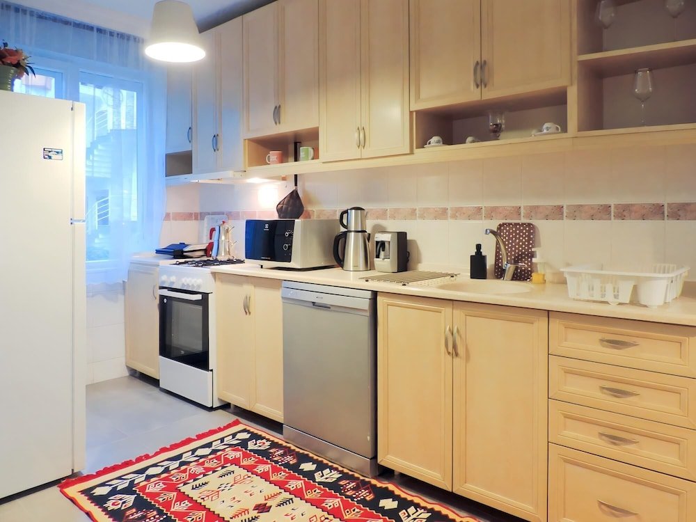 Анталья: Flat w Pool Balcony 10 min to Beach in Antalya
