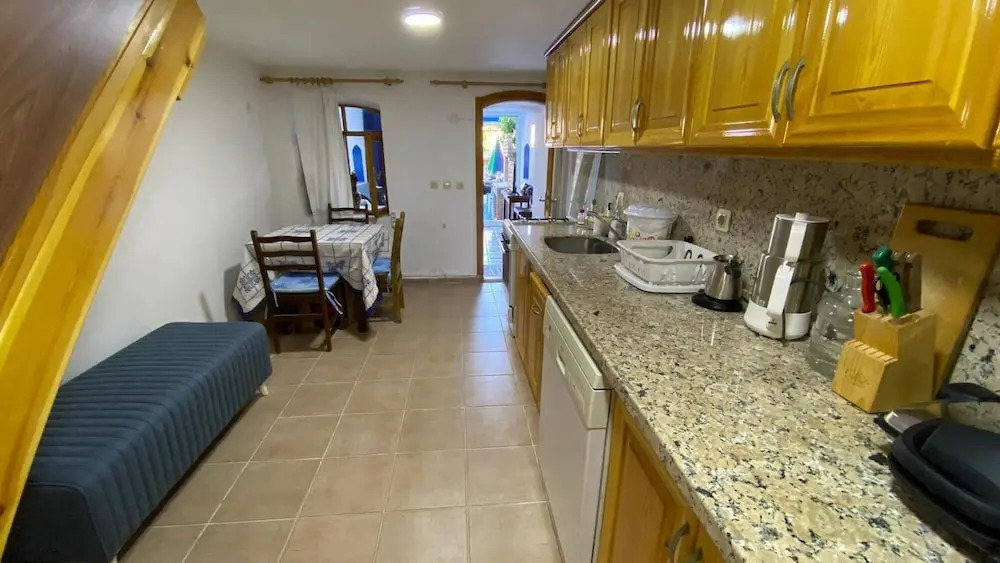 Бозджаада: Flat w Garden 5 min to Ayazma Beach in Bozcaada