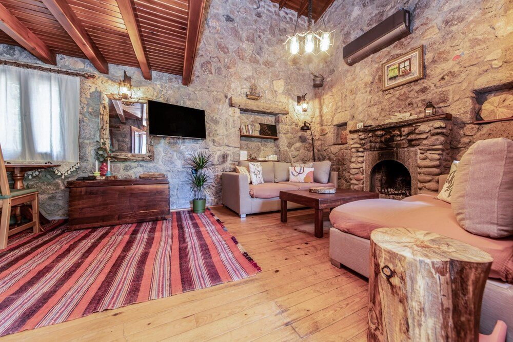 Chic Villa w Fireplace 3 min to Beach in Bodrum — фото 2