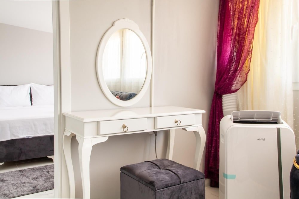 Compact Flat 10 min to Sea and City Center in Urla — фото 3