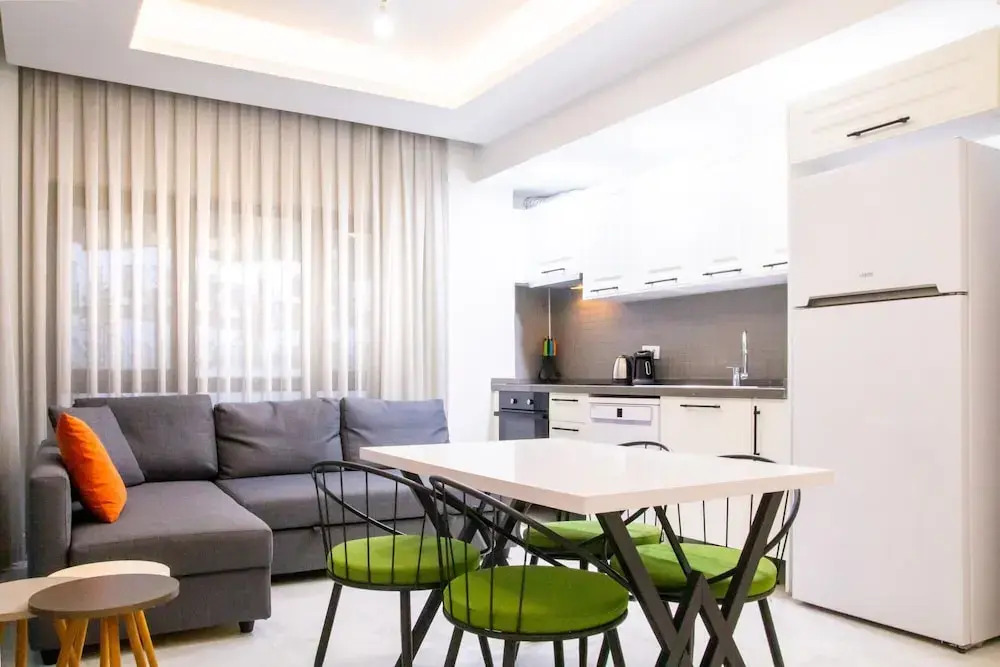 Милас: Flat w Spacious Garden 5 min to Beach in Milas