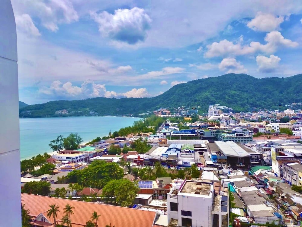 M1301 Patong Tower - Sea View Flat 100mt to the Beach — фото 2