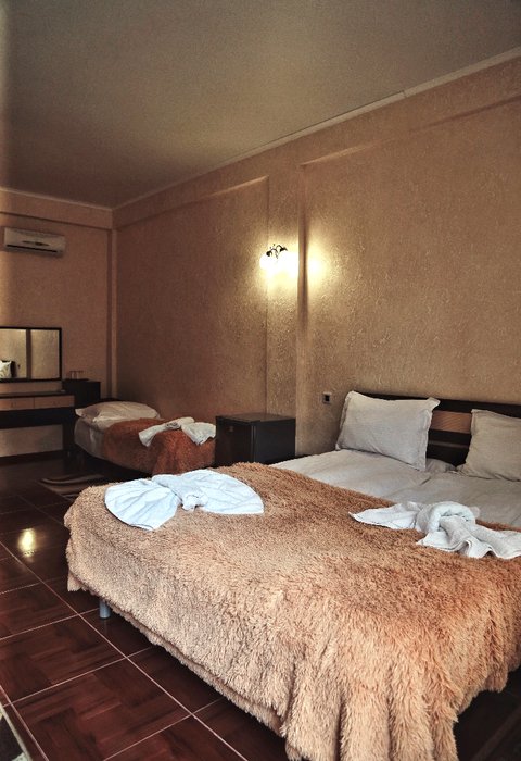Гагра: "Hometel Ilana"