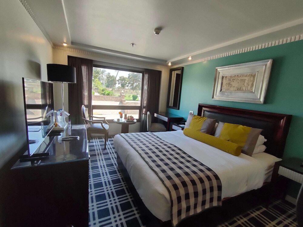 Луксор: Movenpick MS Sunray. Thursday- Monday