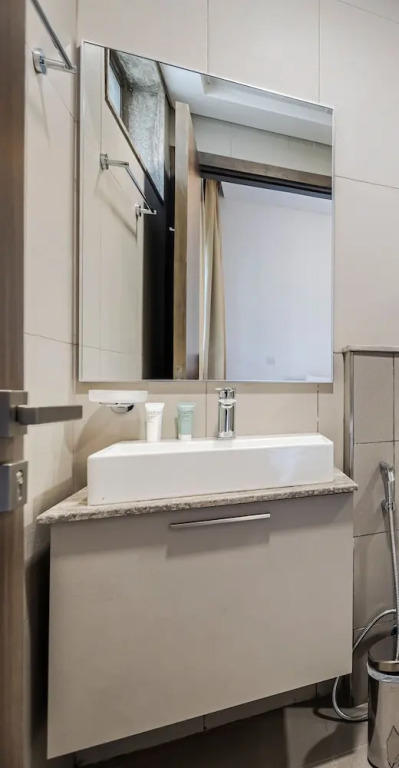 Дубай: DHH- Bright 2 Beds in AG Residence JVC