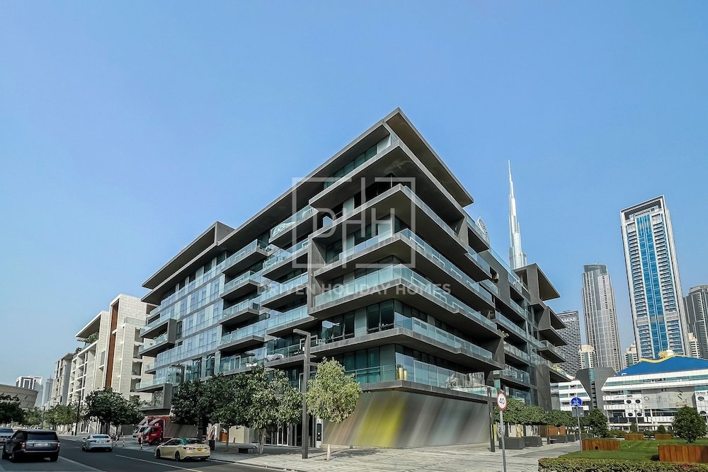 Дубай: DHH- 2BR Burj Khalifa View City Walk B22