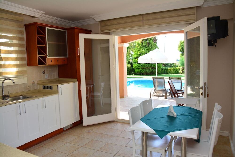 Согучак: Pine Villas & Apartments Kusadasi