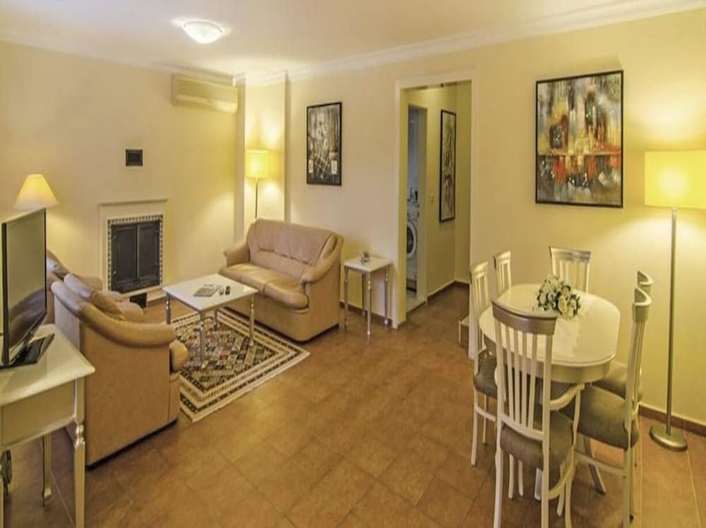 Согучак: Pine Villas & Apartments Kusadasi