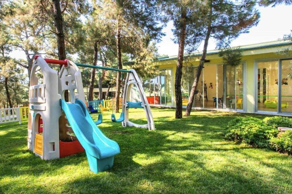 Согучак: Pine Villas & Apartments Kusadasi