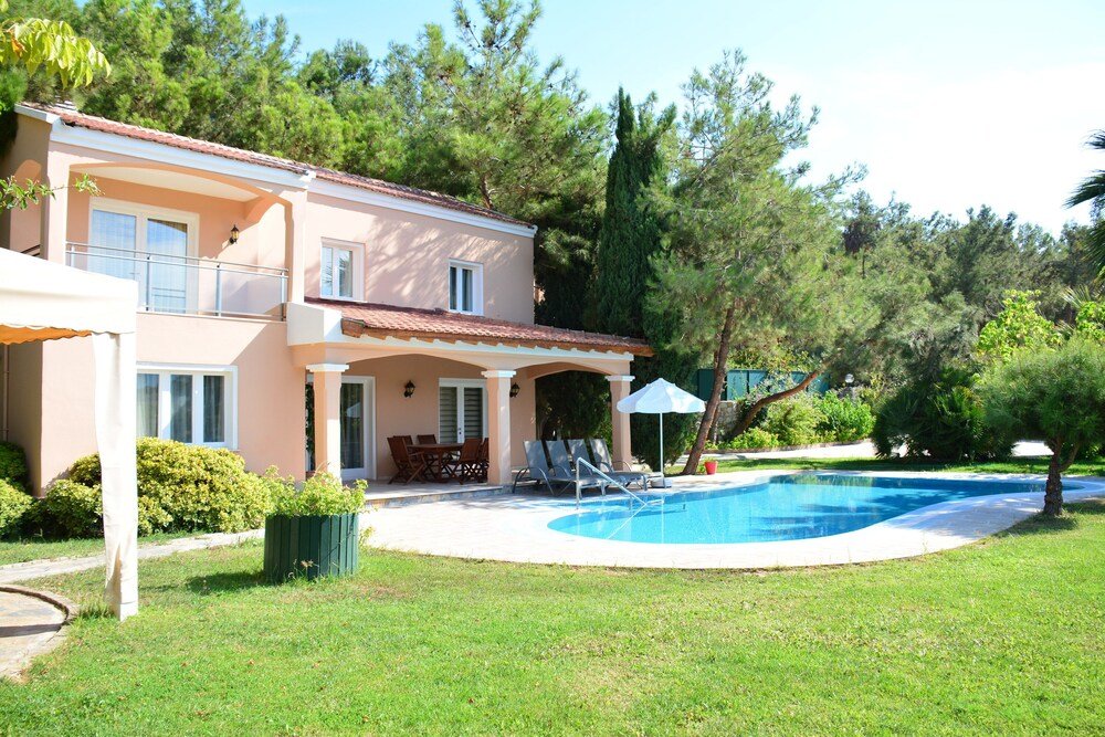 Согучак: Pine Villas & Apartments Kusadasi