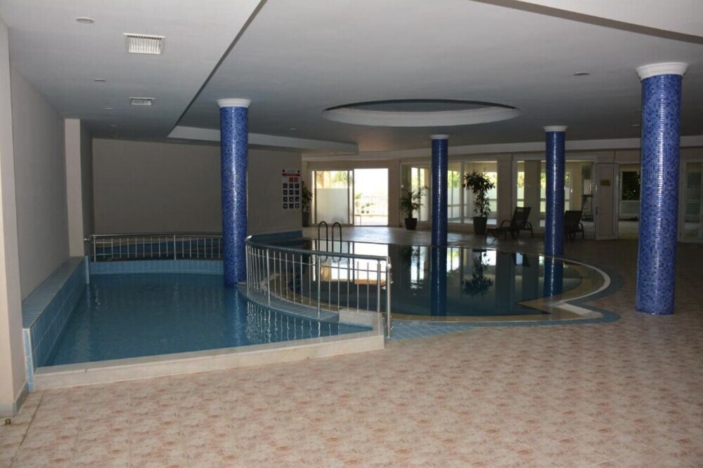 Согучак: Pine Villas & Apartments Kusadasi