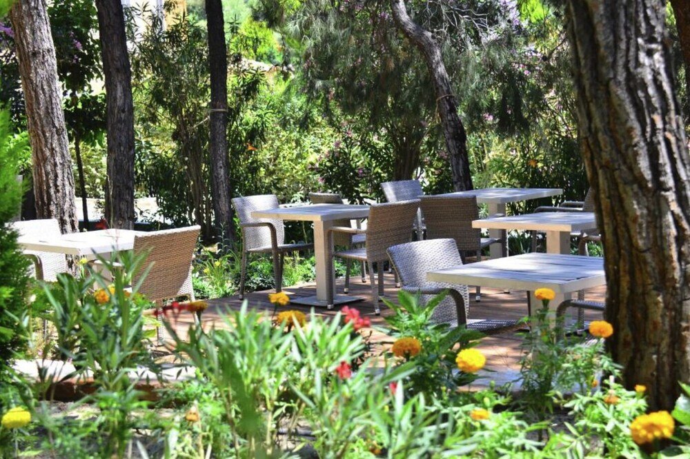 Согучак: Pine Villas & Apartments Kusadasi