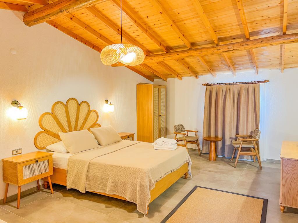 Айвалык: Parla Otel Kucukkoy