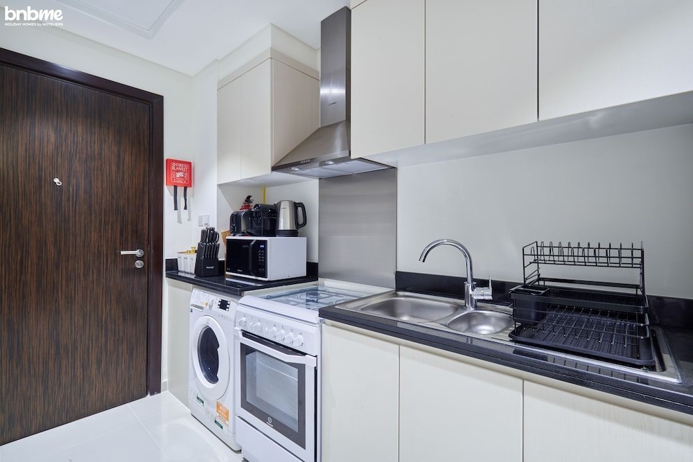 Дубай: bnbme | Damac Hills Carson Tower | STUDIO
