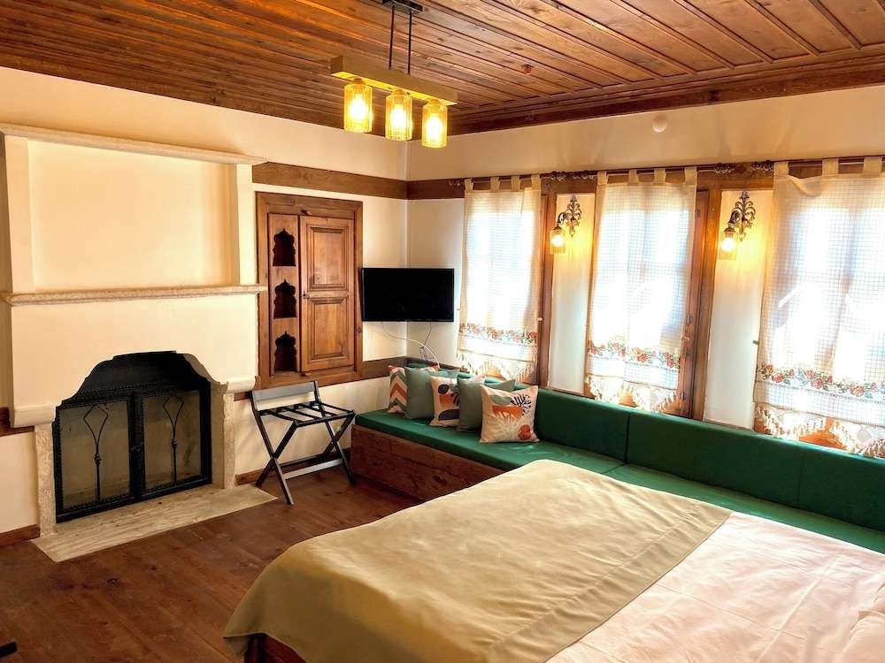 Saffronia 1900 Boutique Hotel — фото 2