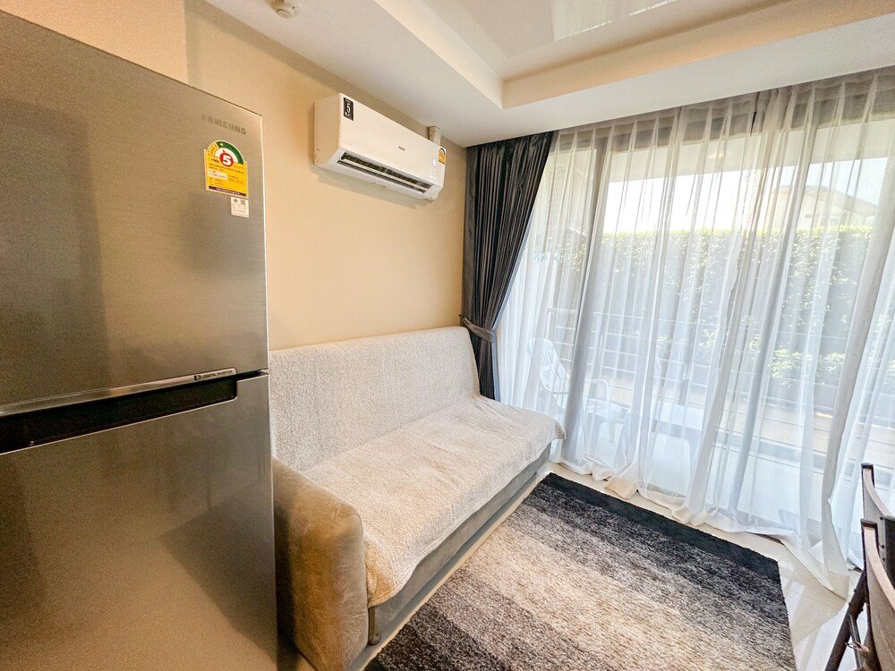 Муанг: Rawai beach condo 111