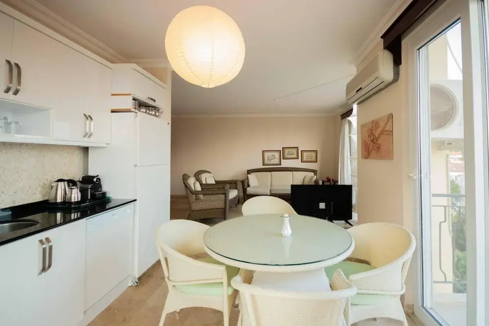 Каш: Sea View Flat 5 min to Ancient City in Kas